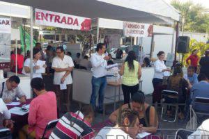 Se ofertaron más de mil 200 vacantes en la feria del empleo hotelera 2017.
