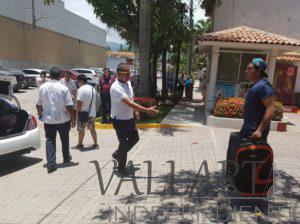 Con 'promoción de cero pesos', taxistas ‘roban’ usuarios a Uber