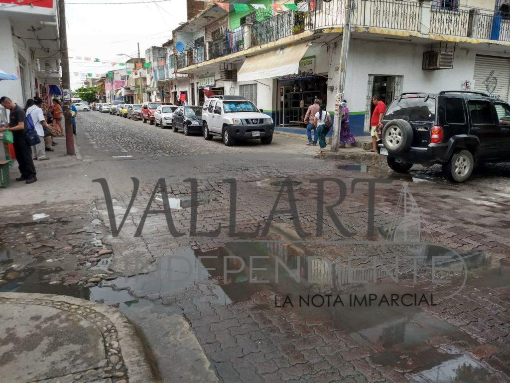 Continúa Seapal con derrames de aguas negras en Pitillal