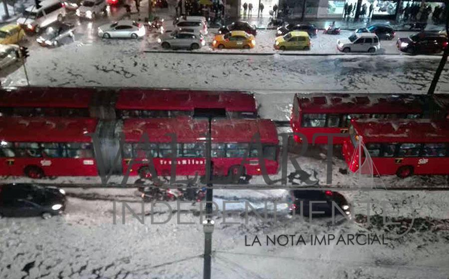 Sorprendente granizada cubre de blanco Bogotá (VIDEO)