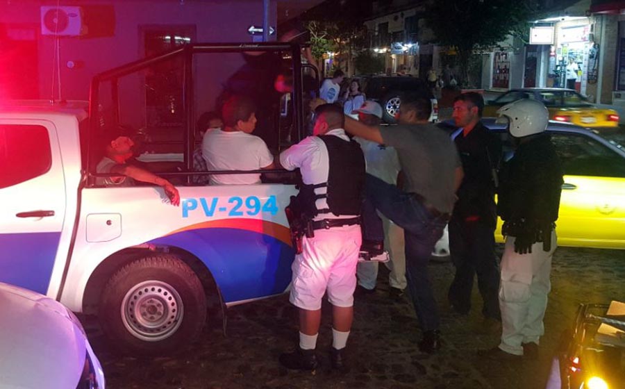 Treinta y ocho personas caen a los separos en esta navidad 1 Treinta y ocho personas caen a los separos en esta navidad