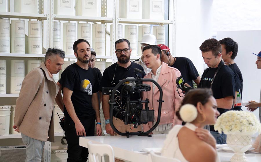 Kinky tiene una ‘loca’ visita a Puerto Vallarta