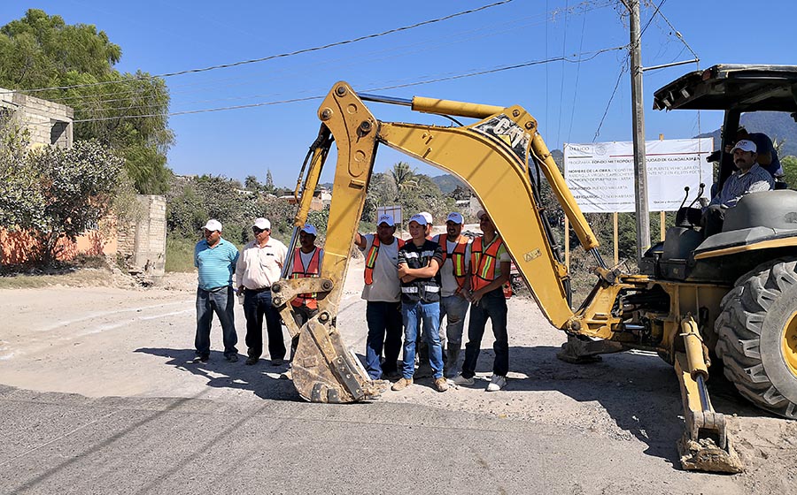 Inicia construcción del puente en Avenida De Los Poetas