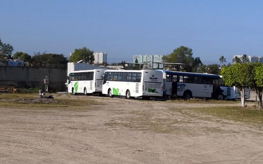 Termina febrero sin señales de los nuevos camiones