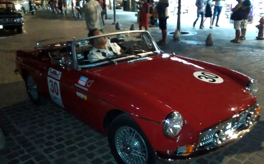 Mañana el malecón será escenario de decenas de automóviles clásicos