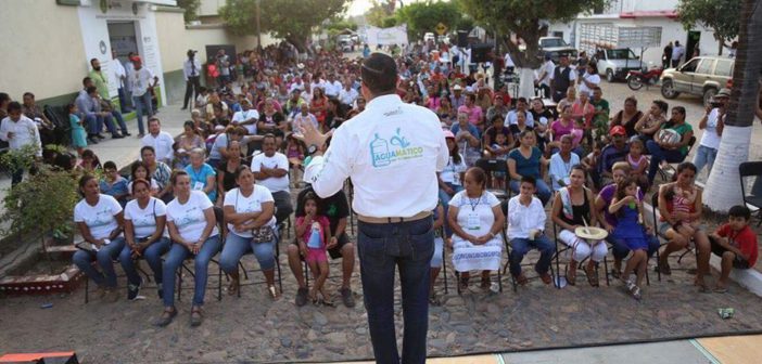 UTILIZA CÉSAR ABARCA PROGRAMA DE "AGUAMATICOS" PARA PROYECTARSE POLITICAMENTE.