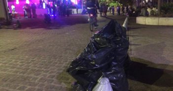 INSOPORTABLE OLOR A ORINA EN LAS CALLES DEL CENTRO DE VALLARTA.