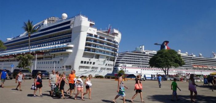 NUEVE DE CADA DIEZ CRUCERISTAS DESEAN REGRESAR A PUERTO VALLARTA.