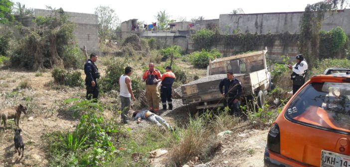 HOMBRE APLASTADO POR SU CAMIONETA.