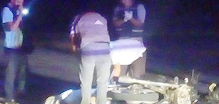 APLASTA CAMIÓN DE AUTOTRANSPORTES MEDINA A MOTOCICLISTA EN BAHÍA DE BANDERAS.