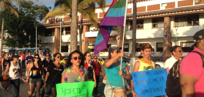 Marcha contra la homofobia en Puerto Vallarta.