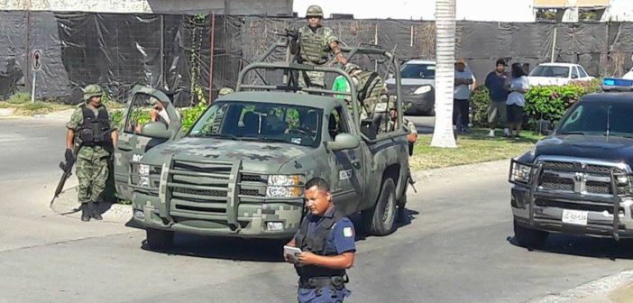 Reportan granada en Fluvial Vallarta.