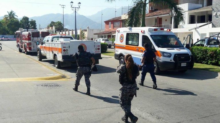 Reportan granada en Fluvial Vallarta. 7 Reportan granada en Fluvial Vallarta.