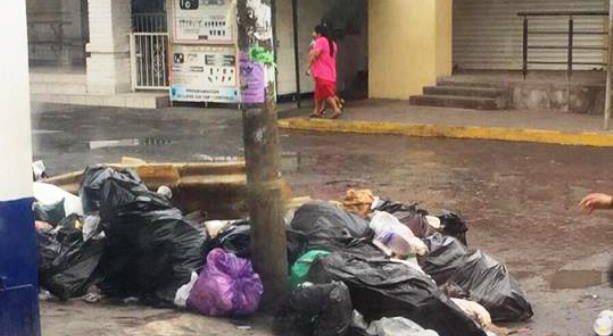Reportan a vecinos que no respetan el nuevo sistema de recolección de basura