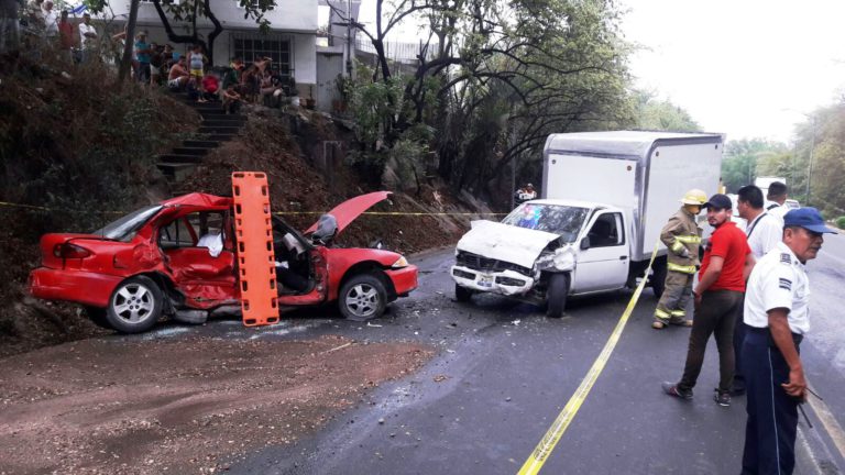 Pierde la vida en aparatoso accidente 3 Pierde la vida en aparatoso accidente