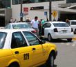 #Editorial 'Atole con el dedo' a taxistas