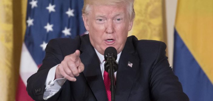 Trump, otra vez presa de sus declaraciones