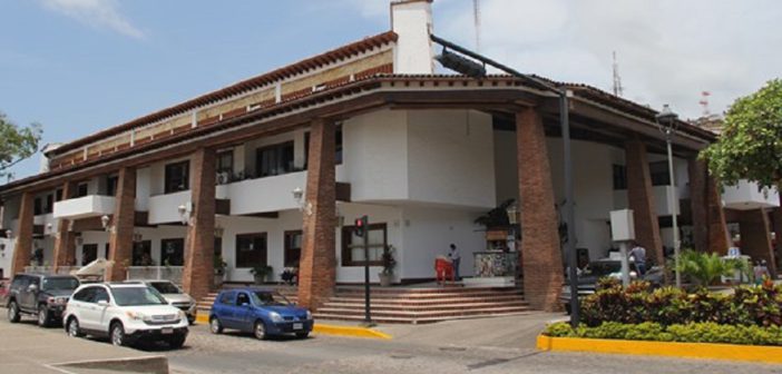 #Editorial Abrir un hoyo para tapar otro