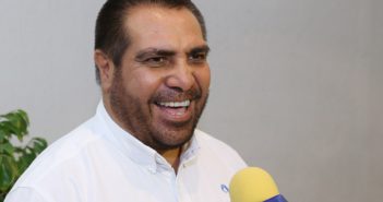 Vallartenses exigen a Arturo Dávalos respuestas acerca del tema Uber