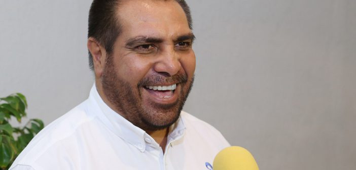 Vallartenses exigen a Arturo Dávalos respuestas acerca del tema Uber