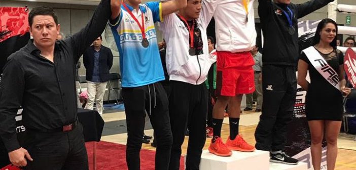 Vallartense se corona campeón en el festival olímpico de boxeo