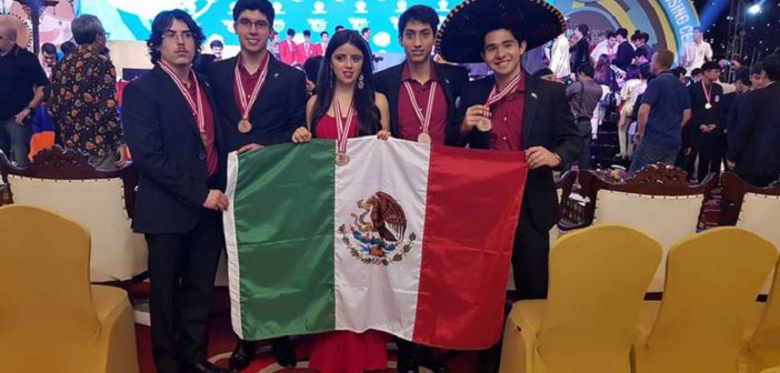 Jaliscienses ganan bronce en Olimpiada Internacional de Física