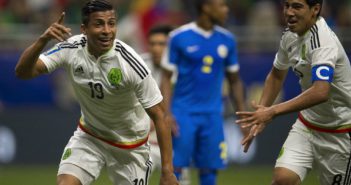 El Tri gana, pero no convence