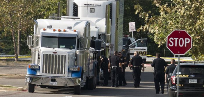 Hallan muertos a nueve migrantes en San Antonio