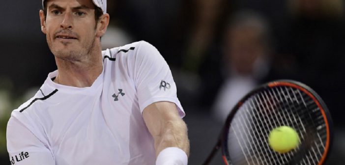 Murray y Federer avanzan a cuartos en Wimbledon; Nadal queda fuera