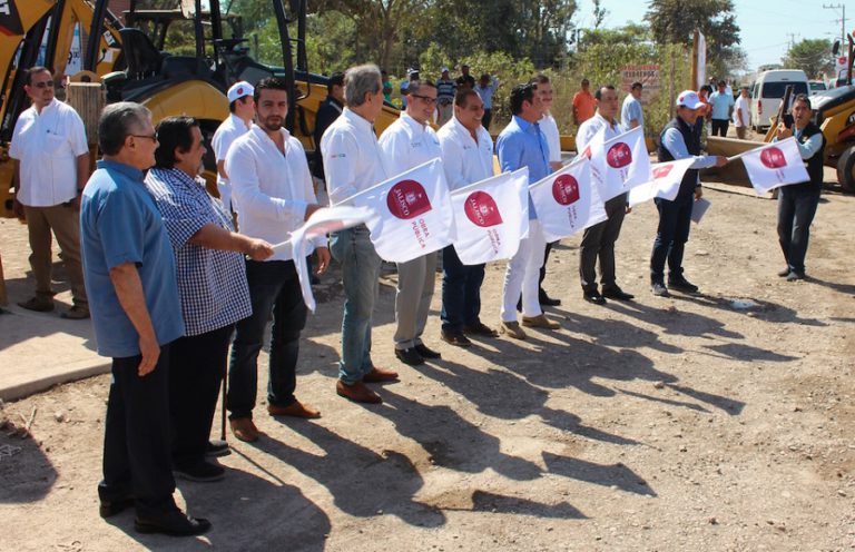 Exigen que culmine construcción de la Avenida México