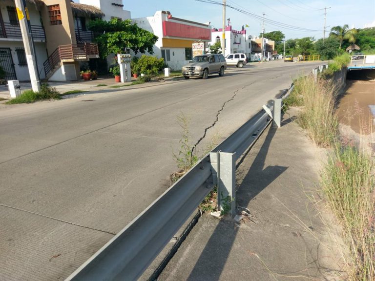 A cinco años de su construcción, avenida Los Poetas presenta ya fracturas