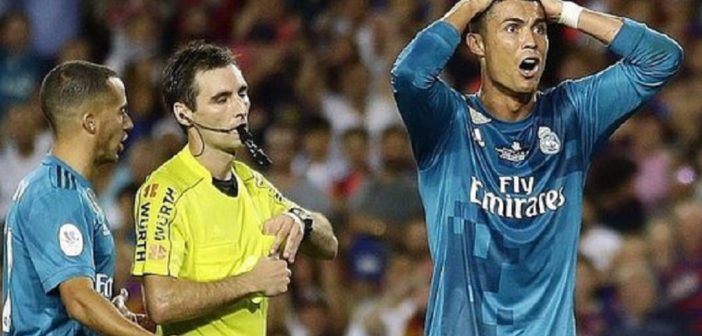 Suspenden a CR-7 con 5 partidos por empujar a árbitro