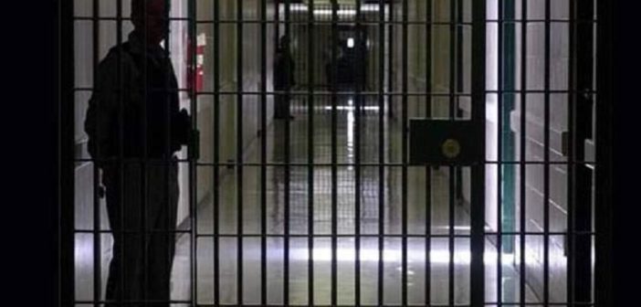 Irá 10 años a prisión por portar arma y poseer droga