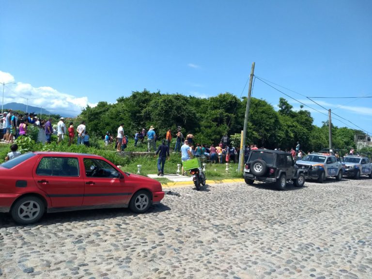 Atrapan a cocodrilo; descansaba en el río frente a la UMA