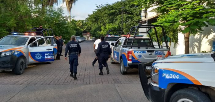 En Jardines Vallarta, atrapan vecinos a ladrón