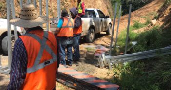 Continúa limpieza de la Estatal 544; sin fecha aún para reapertura