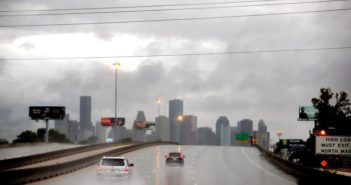 ‘Harvey’ causa destrozos en Houston