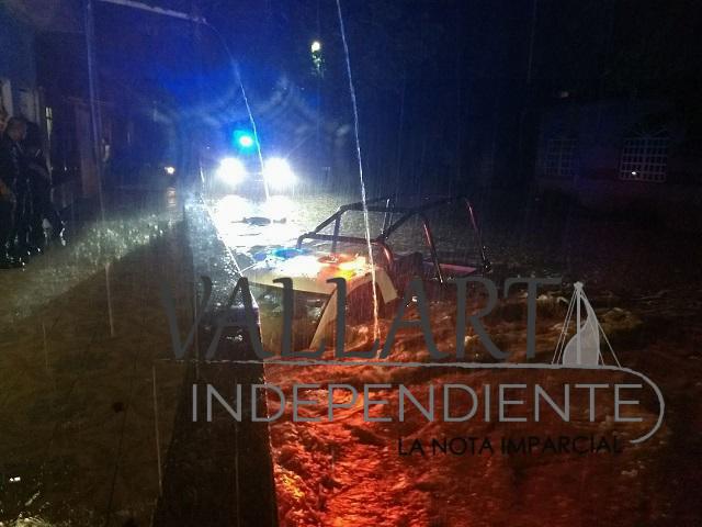 Lluvias causan estragos en Puerto Vallarta; Sedena y PC analizan la situación