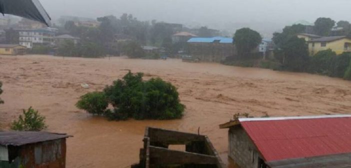 Mueren cientos en Sierra Leona por lluvias