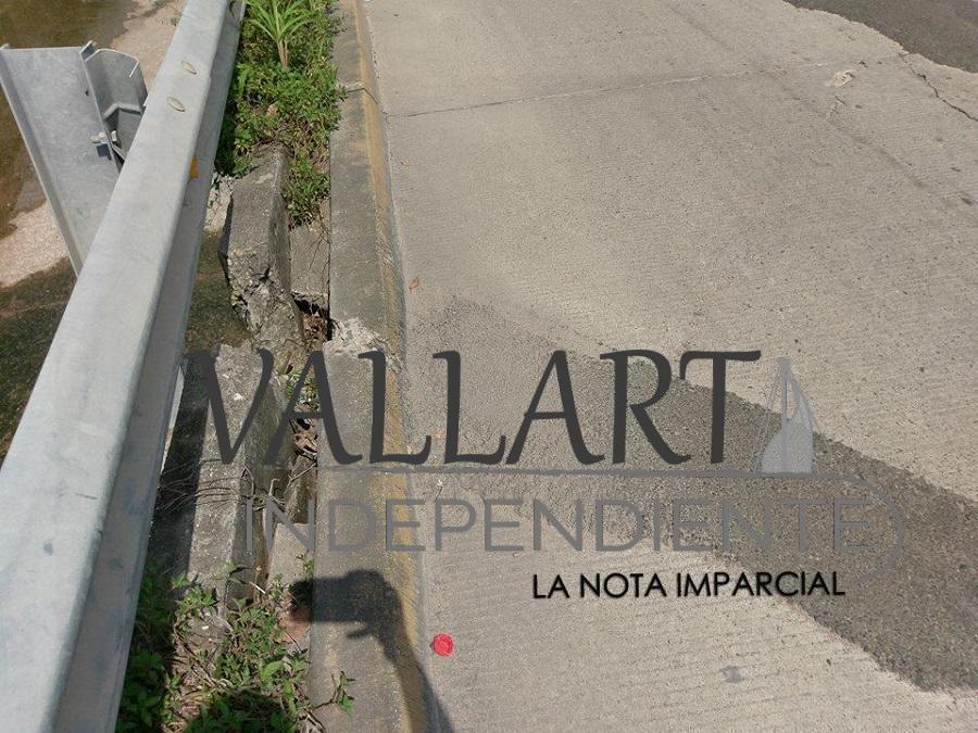 Municipio 'parcha' avenida Los Poetas