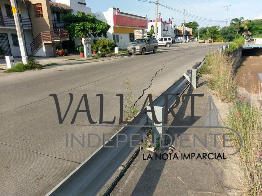 Municipio 'parcha' avenida Los Poetas