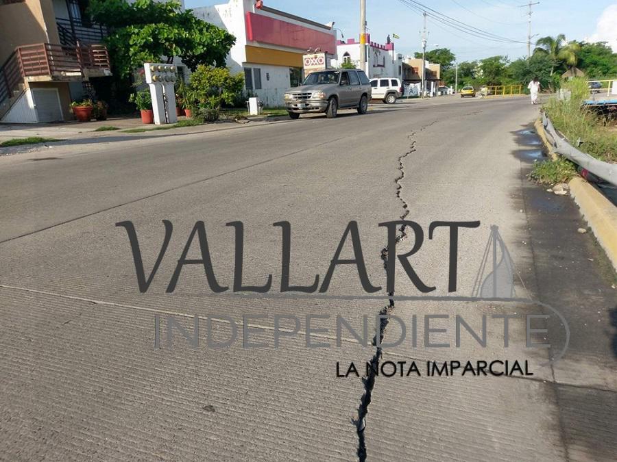 Municipio 'parcha' avenida Los Poetas