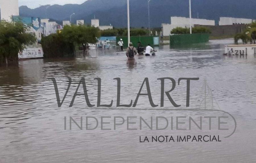 Lluvias provocan inundaciones en Bahía de Banderas