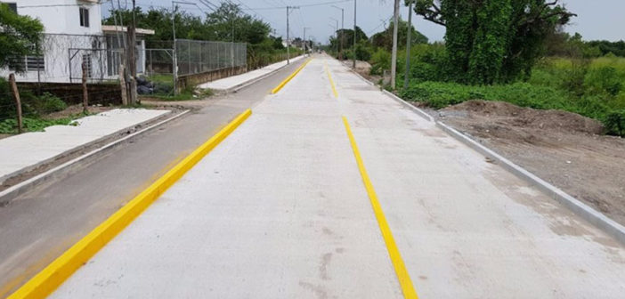 Avenidas en penumbra, riesgo para peatones y automovilistas