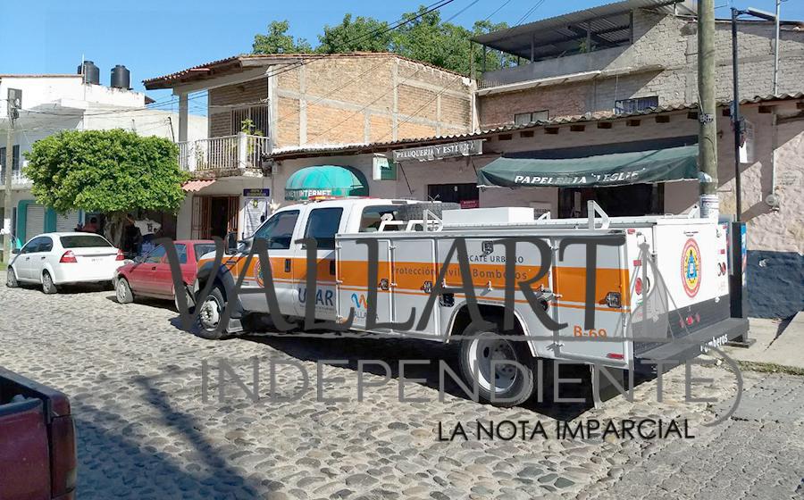 Hombre se rompe la nariz al caer en la vía pública