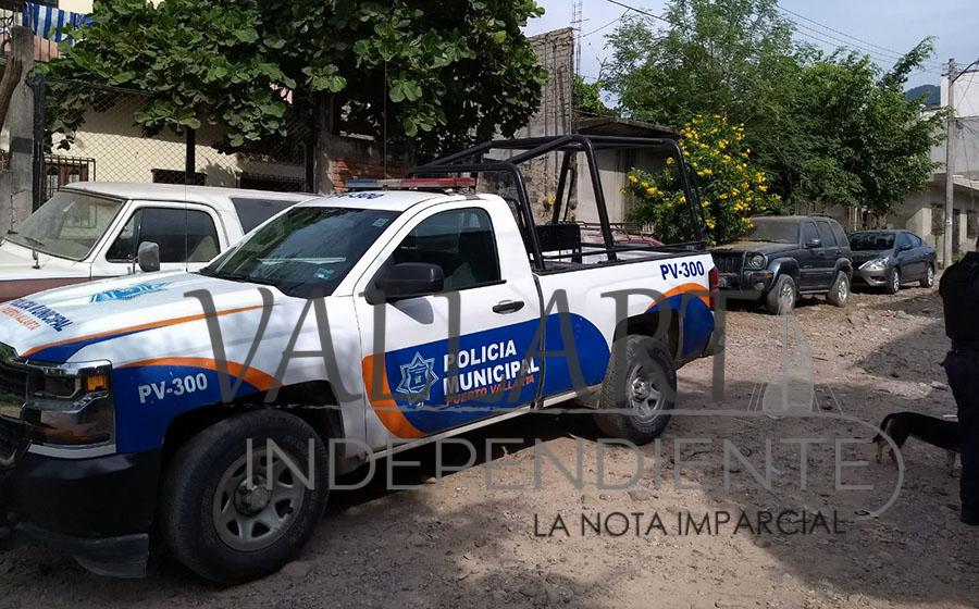 Localizan cadáver en Puerto Vallarta; traería el ‘tiro de gracia’ (VIDEO) 2 Localizan cadáver en Puerto Vallarta; traería el ‘tiro de gracia’ (VIDEO)