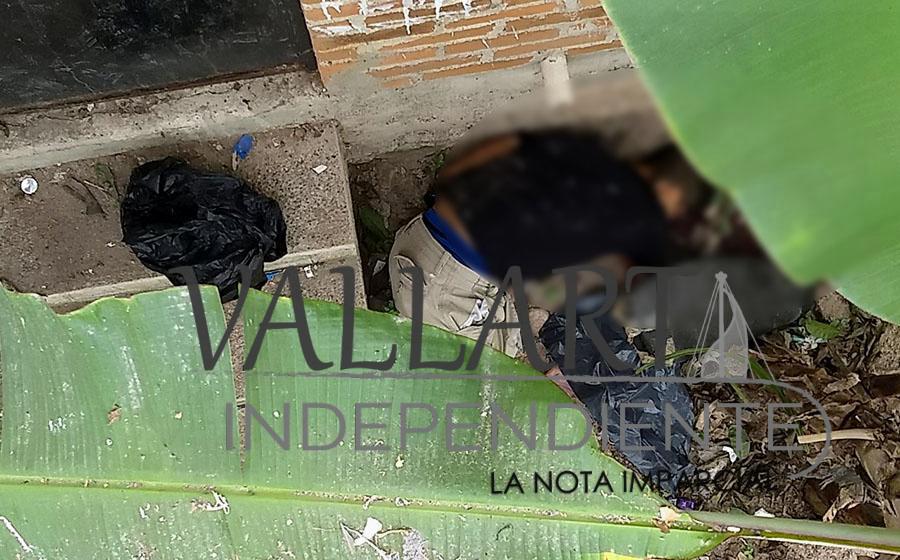 Localizan cadáver en Puerto Vallarta; traería el ‘tiro de gracia’ (VIDEO) 9 Localizan cadáver en Puerto Vallarta; traería el ‘tiro de gracia’ (VIDEO)