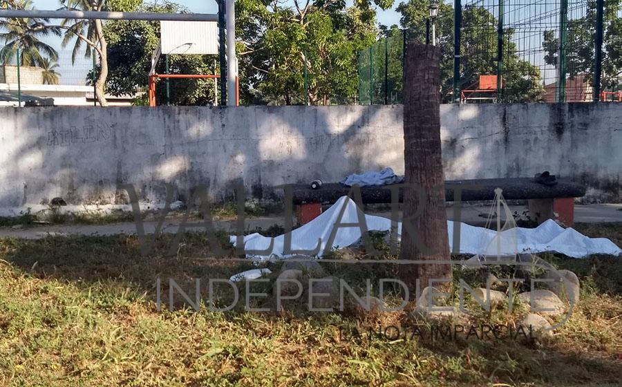 Muere junto a una banca en La Moderna