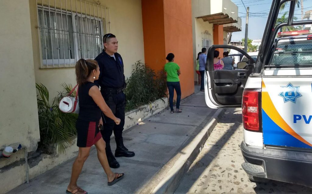 Detienen a presunto ladrón en la colonia Versalles