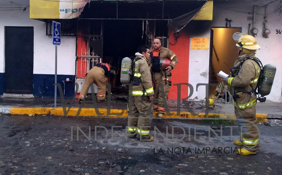 Lo pierde todo en un instante; se incendia su fonda